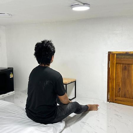 Megun Capsule 150 Cm Apartment Bangkok Exterior foto