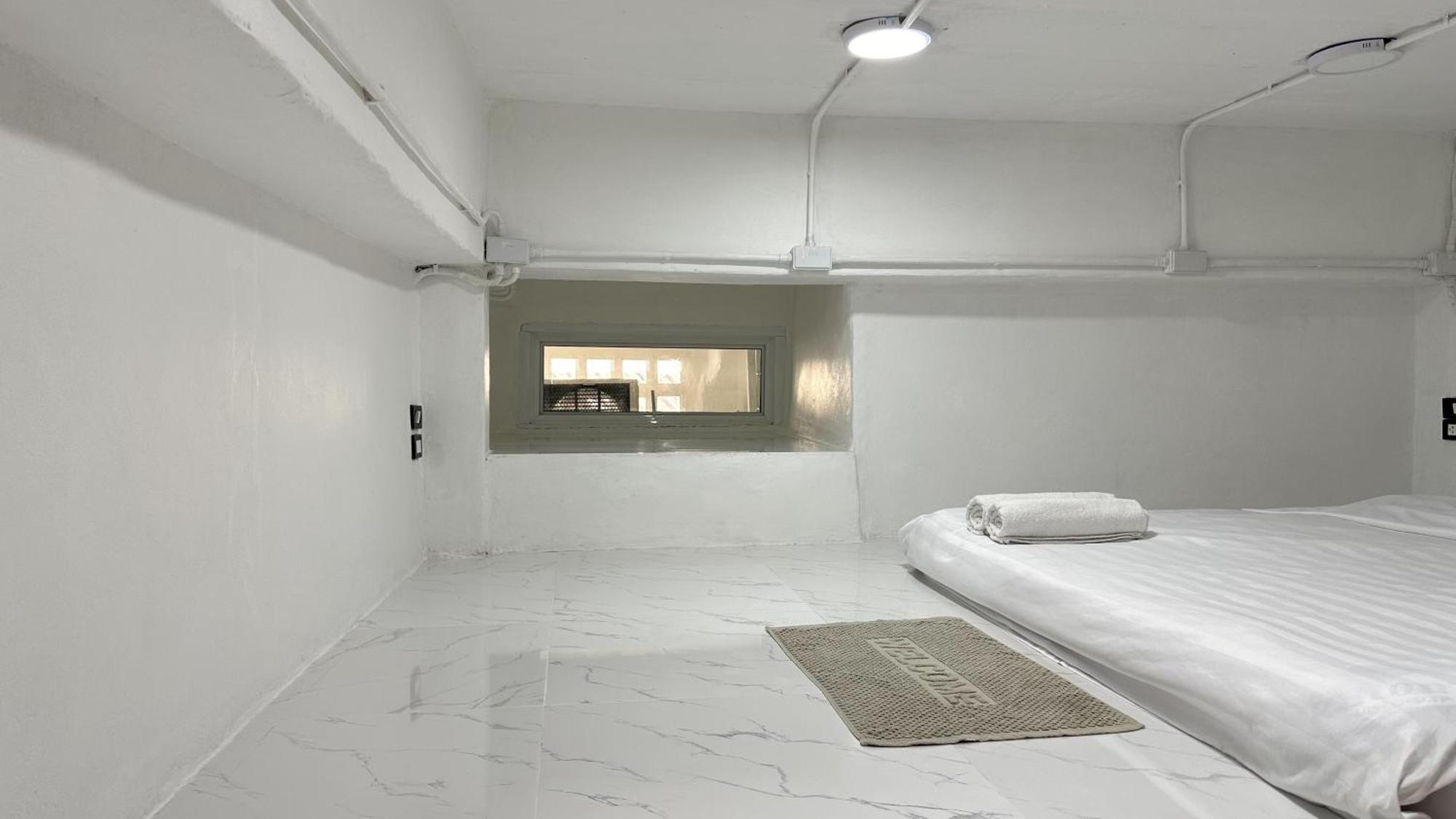 Megun Capsule 150 Cm Apartment Bangkok Exterior foto
